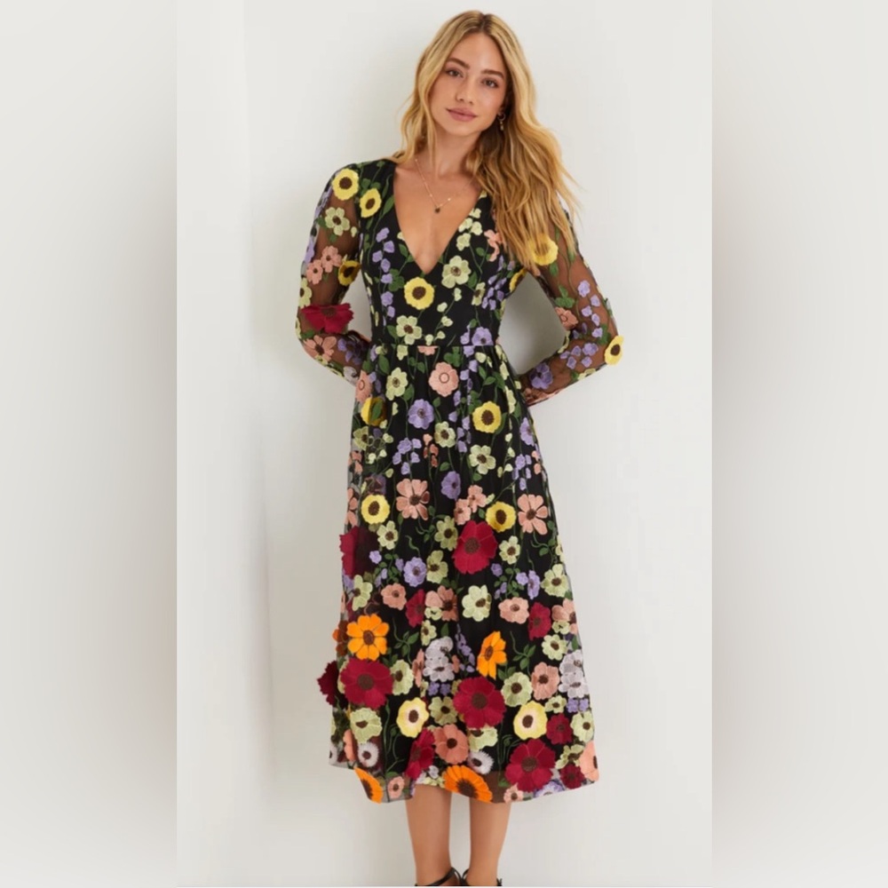 Lulus black 3D floral dress. Xl